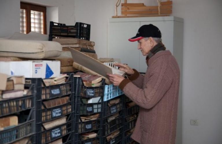 Frančiškanski Samostan Koper - Knjižnica Frančiškanski Samostan Koper - Knjižnica