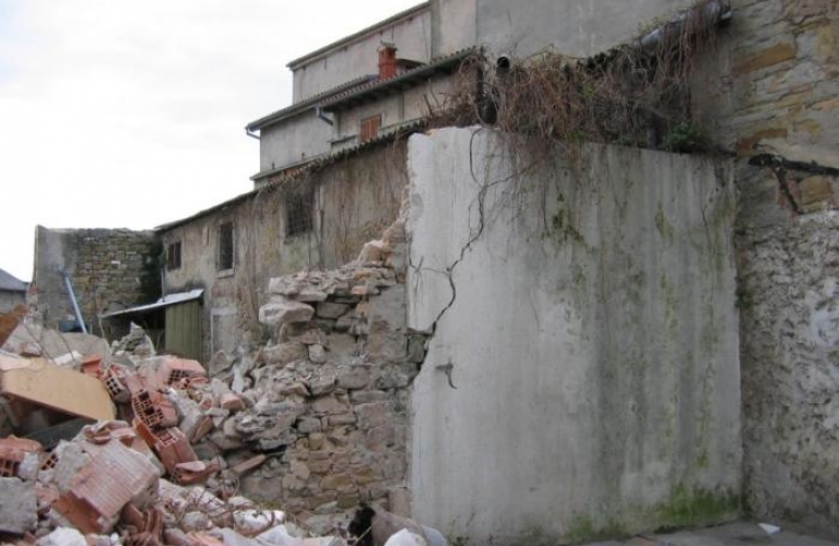 Frančiškanski Samostan Koper obnovitvena dela 2006 Frančiškanski Samostan Koper obnovitvena dela 2006