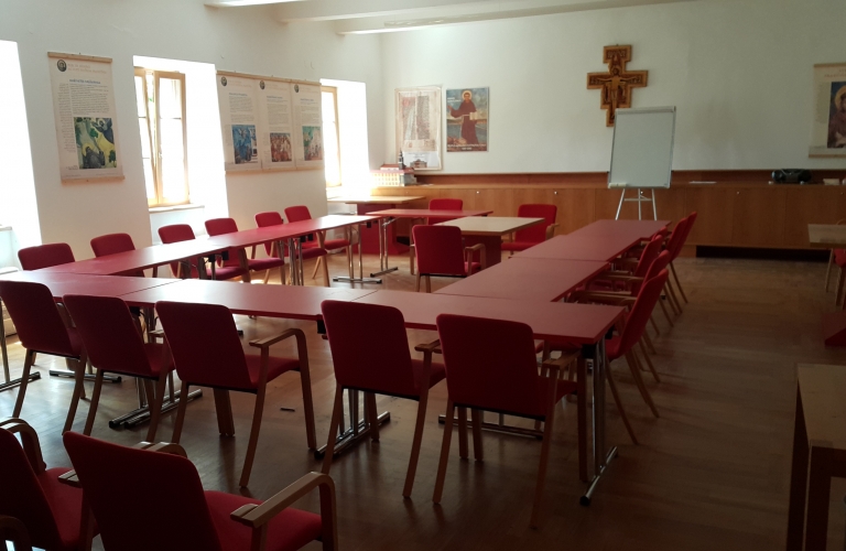 Frančiškanski Samostan Koper - Potrebujete prostor za prireditev? Frančiškanski Samostan Koper - Potrebujete prostor za prireditev?