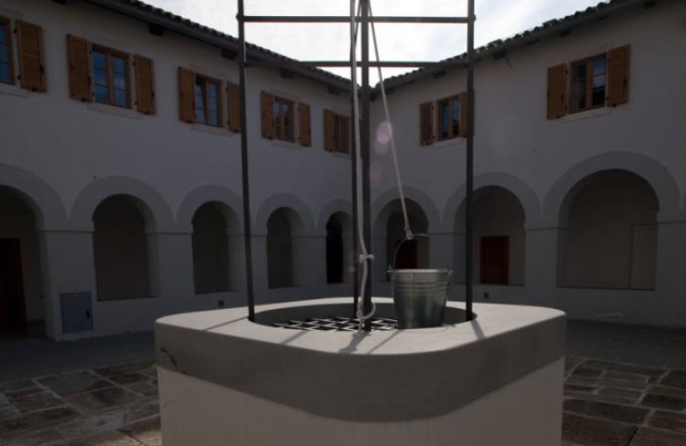 Frančiškanski Samostan Koper - Atrij s križnim hodnikom