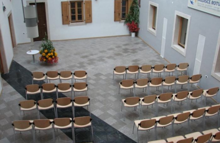 Frančiškanski Samostan Koper - blagoslov študentskega centra in središča Rotunda Frančiškanski Samostan Koper - blagoslov študentskega centra in središča Rotunda