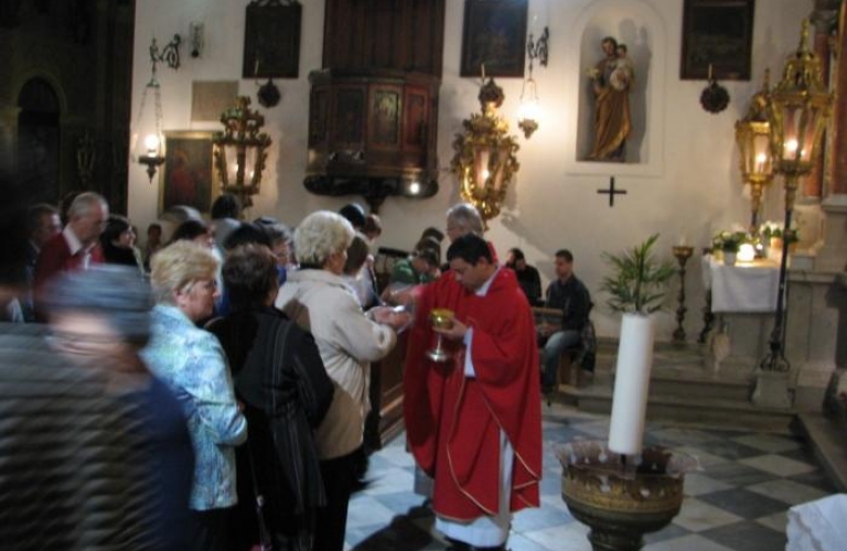 Frančiškanski Samostan Koper - blagoslov študentskega centra in središča Rotunda Frančiškanski Samostan Koper - blagoslov študentskega centra in središča Rotunda