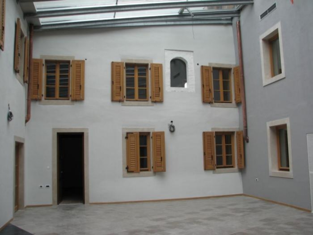 Frančiškanski Samostan Koper zaključna dela 2008 Frančiškanski Samostan Koper zaključna dela 2008