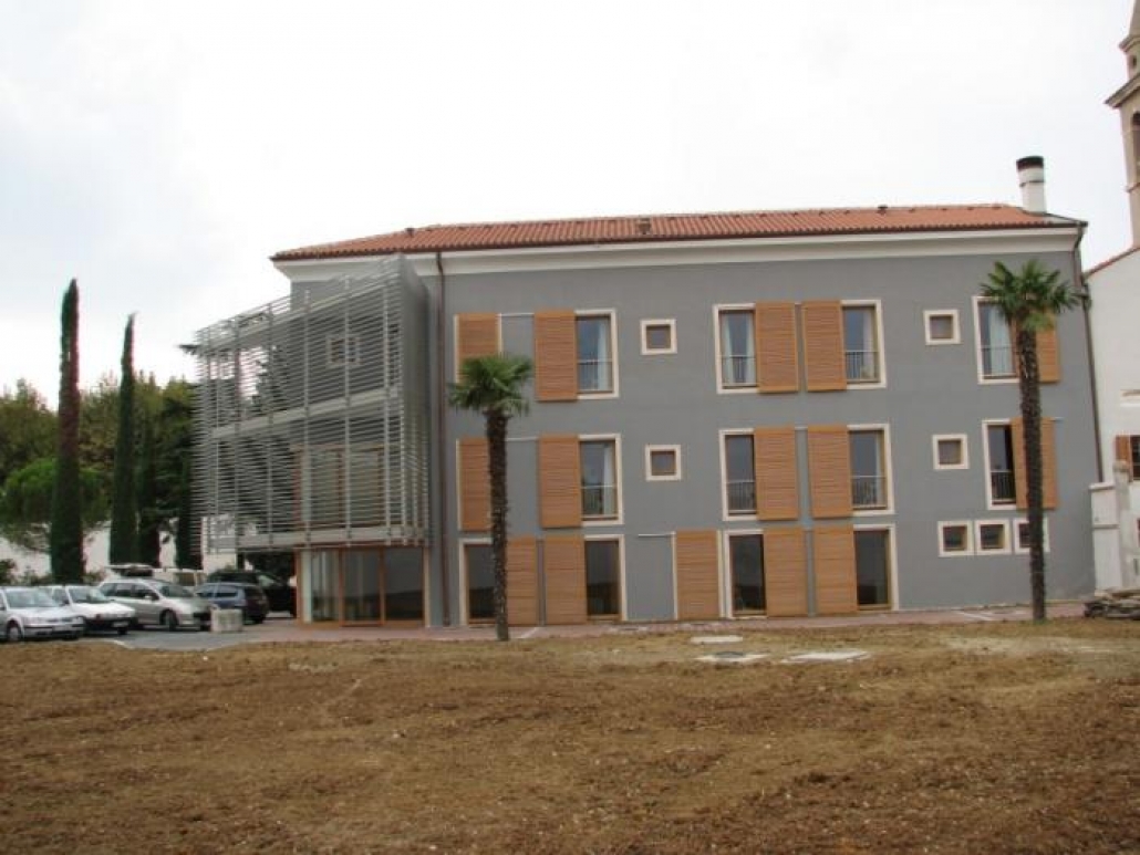 Frančiškanski Samostan Koper zaključna dela 2008 Frančiškanski Samostan Koper zaključna dela 2008